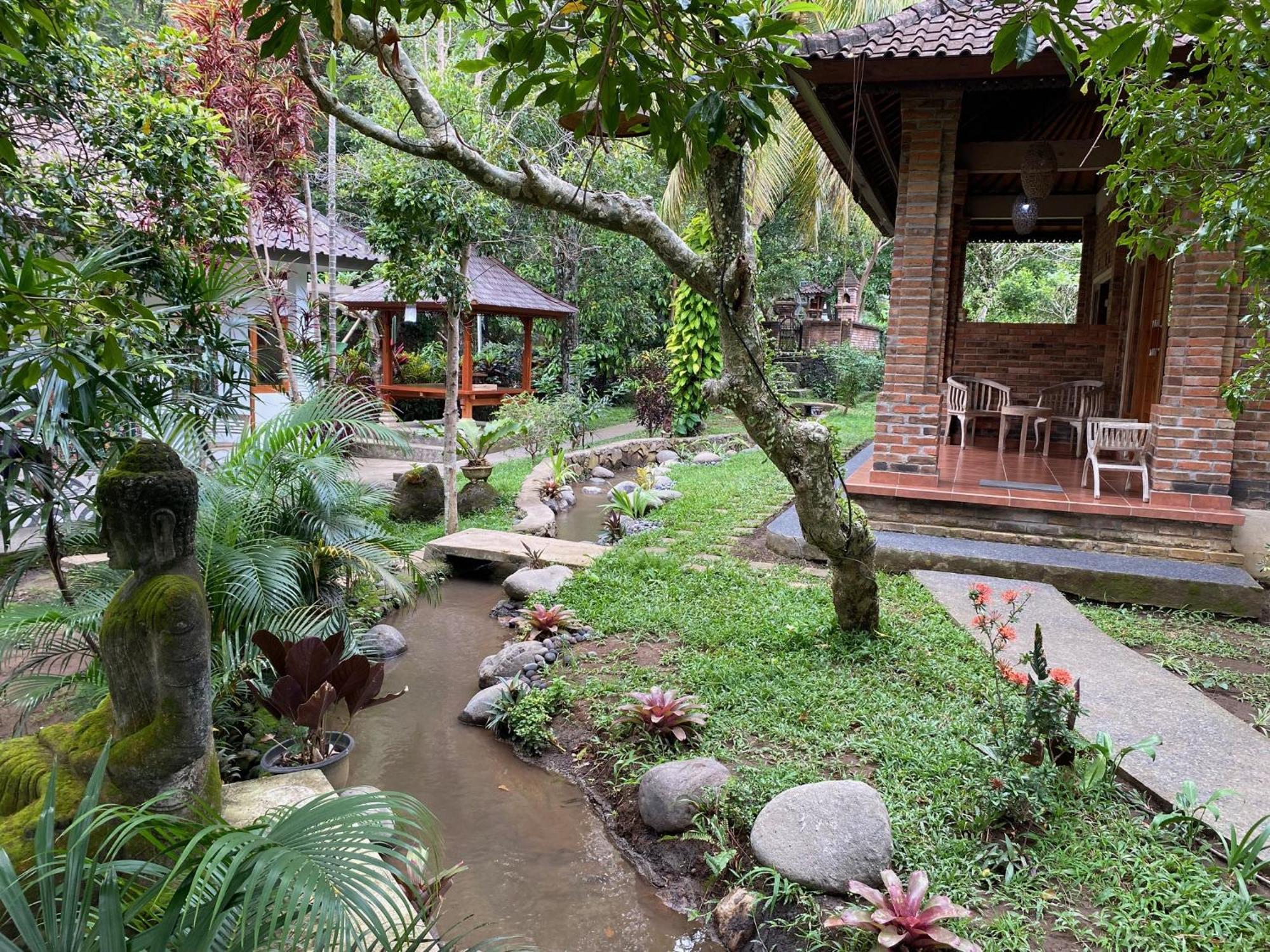 Mayong Bali Villa And Hostel Munduk Eksteriør bilde